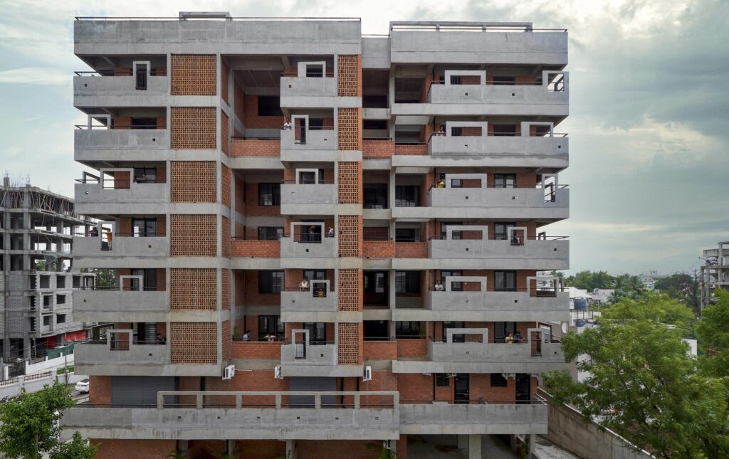 Yokkaichi-Shi Apartments For Rent