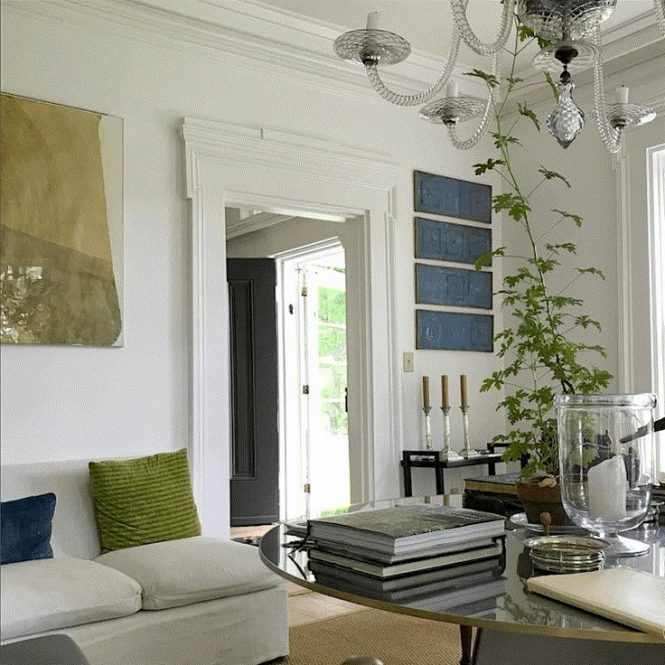 Featured image for Dealing With Bland Room Decor.